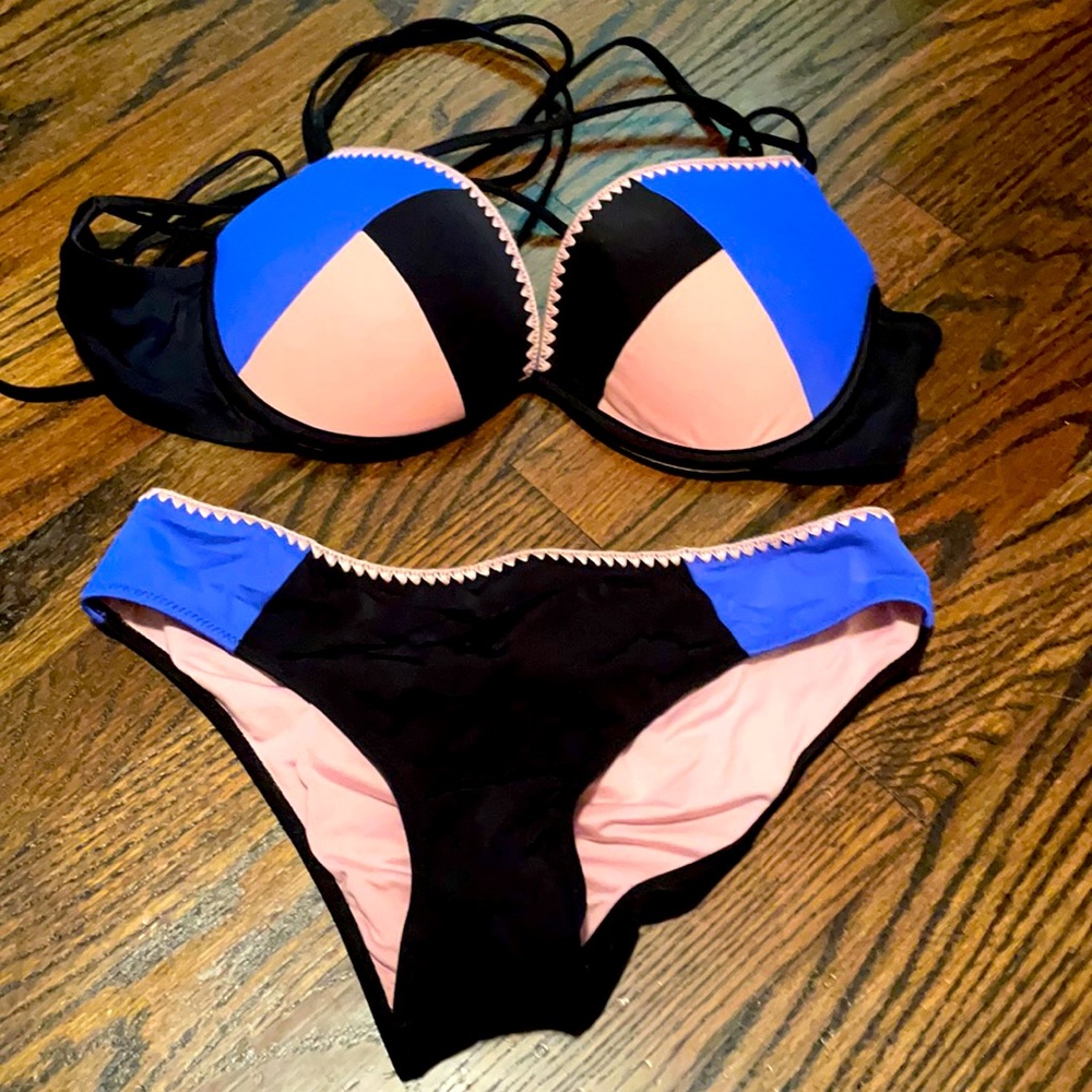 Shade Shore bikini size M